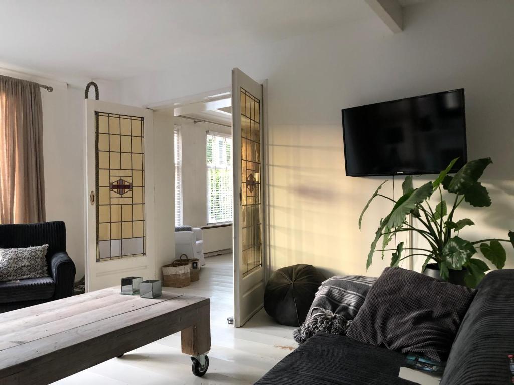 Chateau Eekma room 5