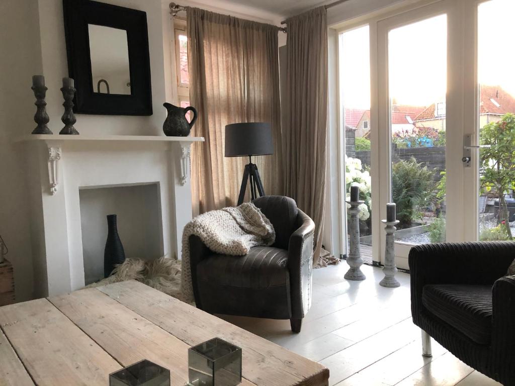 Chateau Eekma room 6